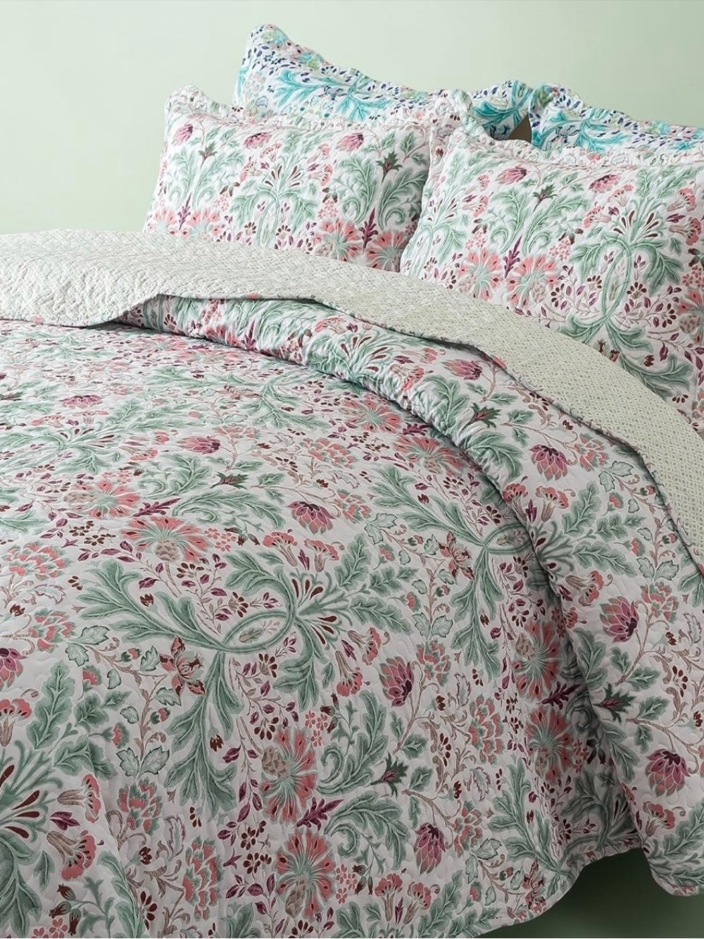 NEW Anthro Green & Pink Floral Reversible Boho Queen King Bedding Quilt Sham Set - Picture 9 of 10